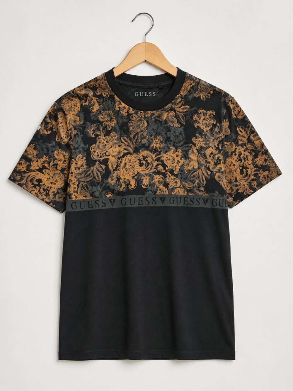 GUESS L Men’s Cotton Black Baroque Floral Logo Baroque Floral T-Shirt